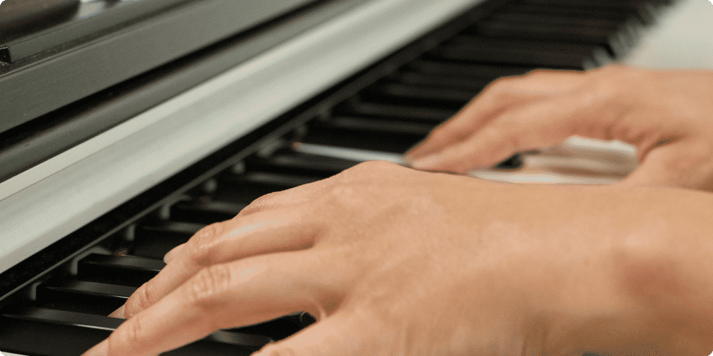 Stratégies pour optimiser son jeu sur un piano numérique hybride